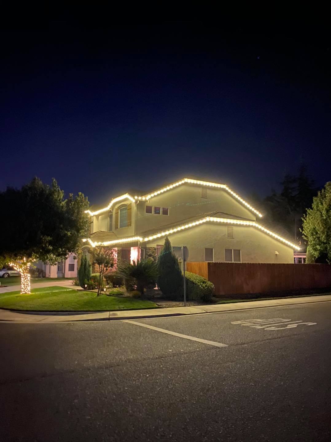 Tracy Residential Christmas Lights Installation